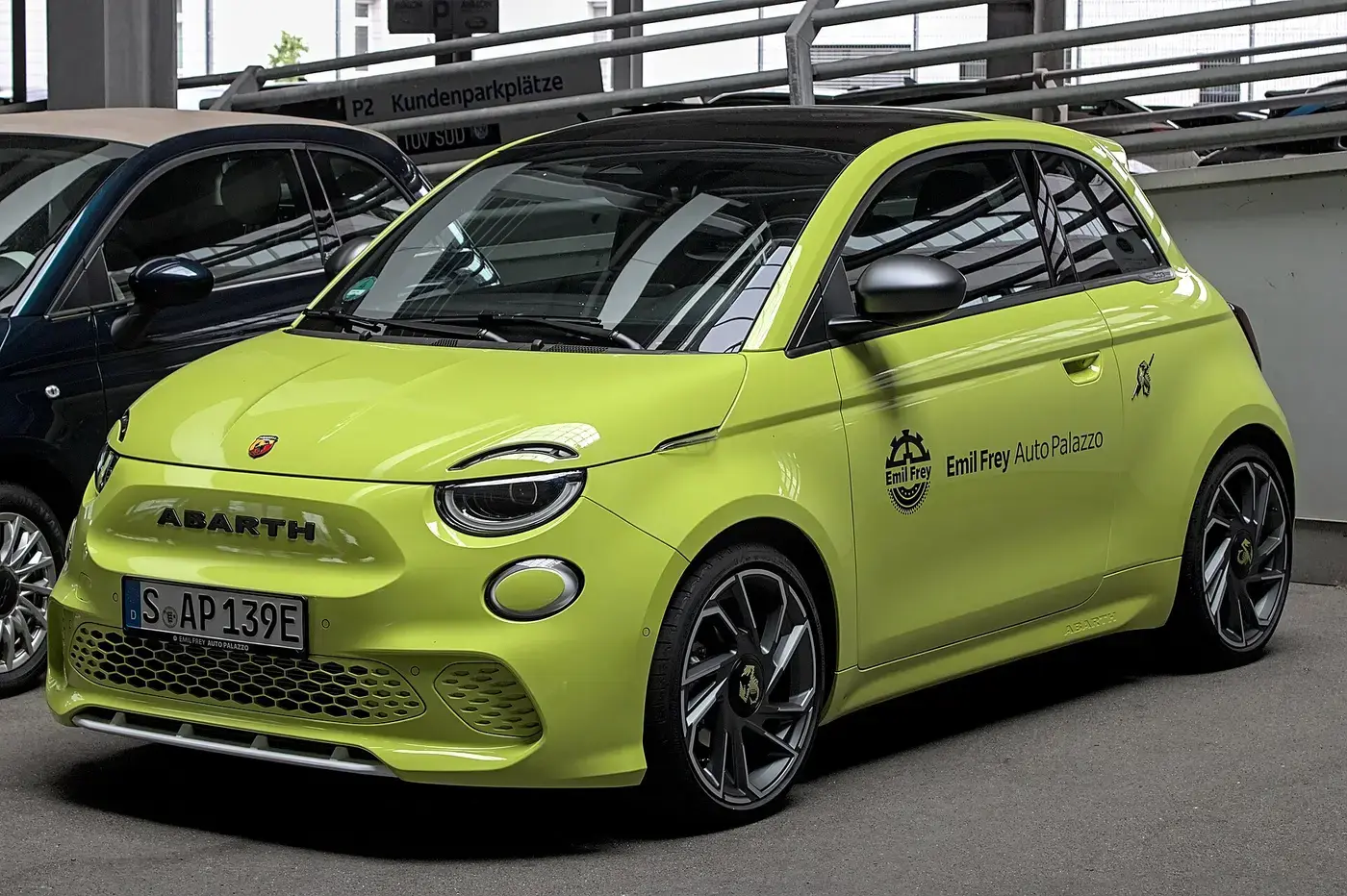 Abarth 500e, coche eléctrico, visto por fuera