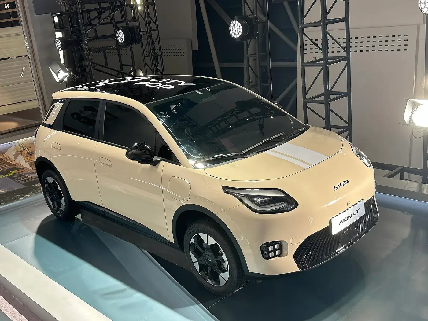 Aion UT, coche eléctrico, visto por fuera