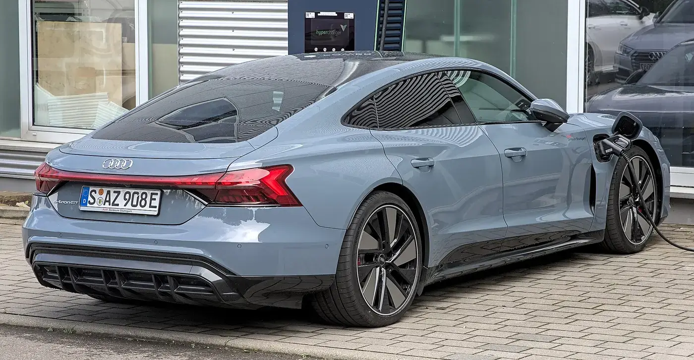 Audi e-tron GT, coche eléctrico, visto por fuera