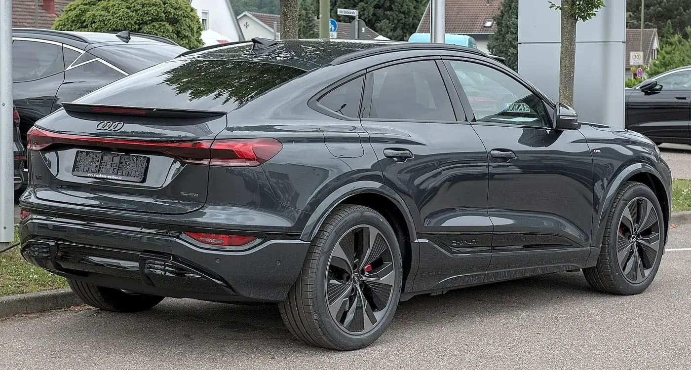 Audi Q6 e-tron, auto eléctrico, visto por fuera