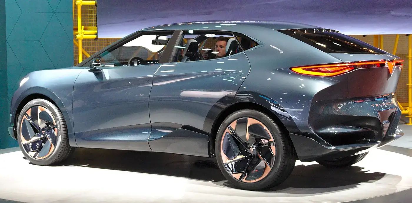 CUPRA Tavascan, coche eléctrico, visto por fuera
