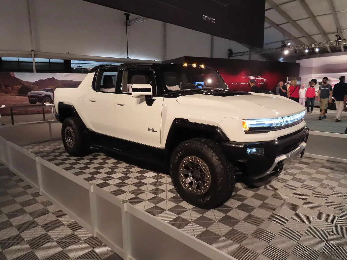 GMC Hummer EV, auto eléctrico, visto por fuera