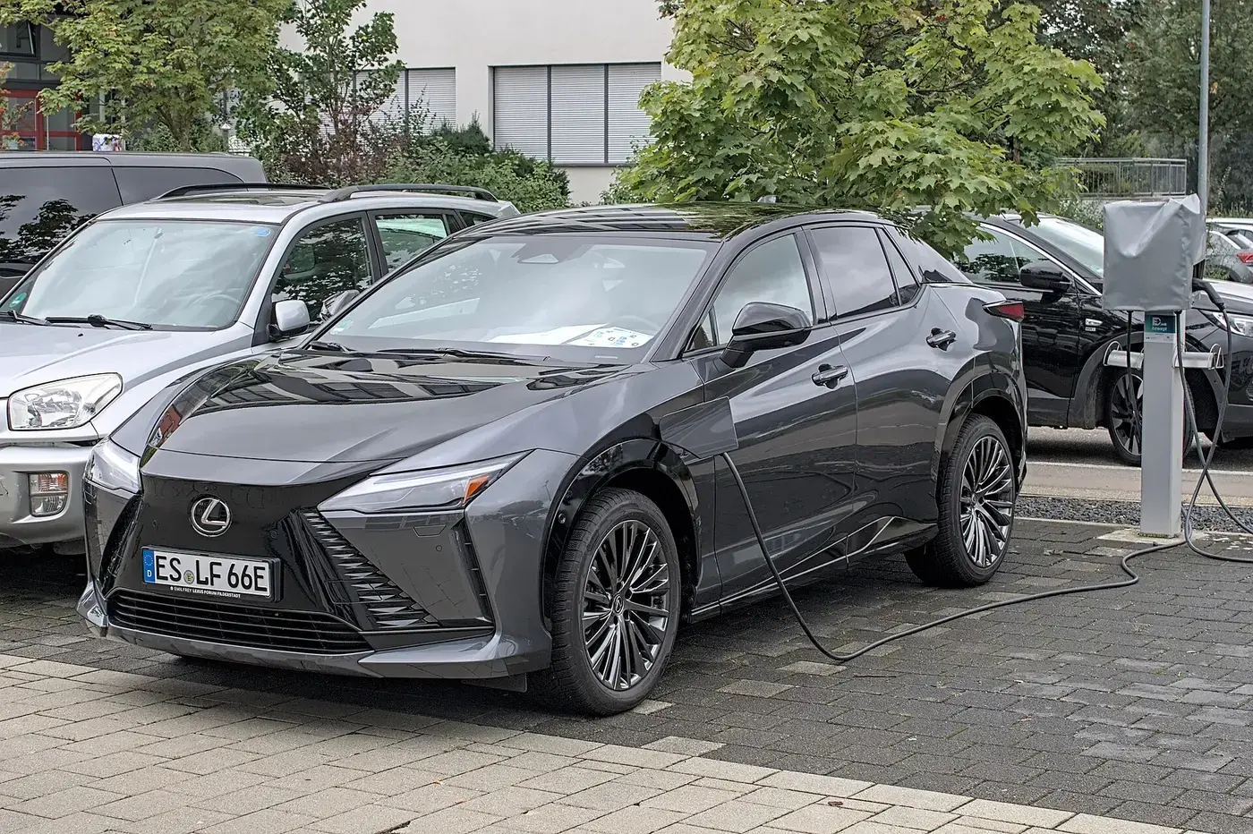 Lexus RZ, coche eléctrico, visto por fuera