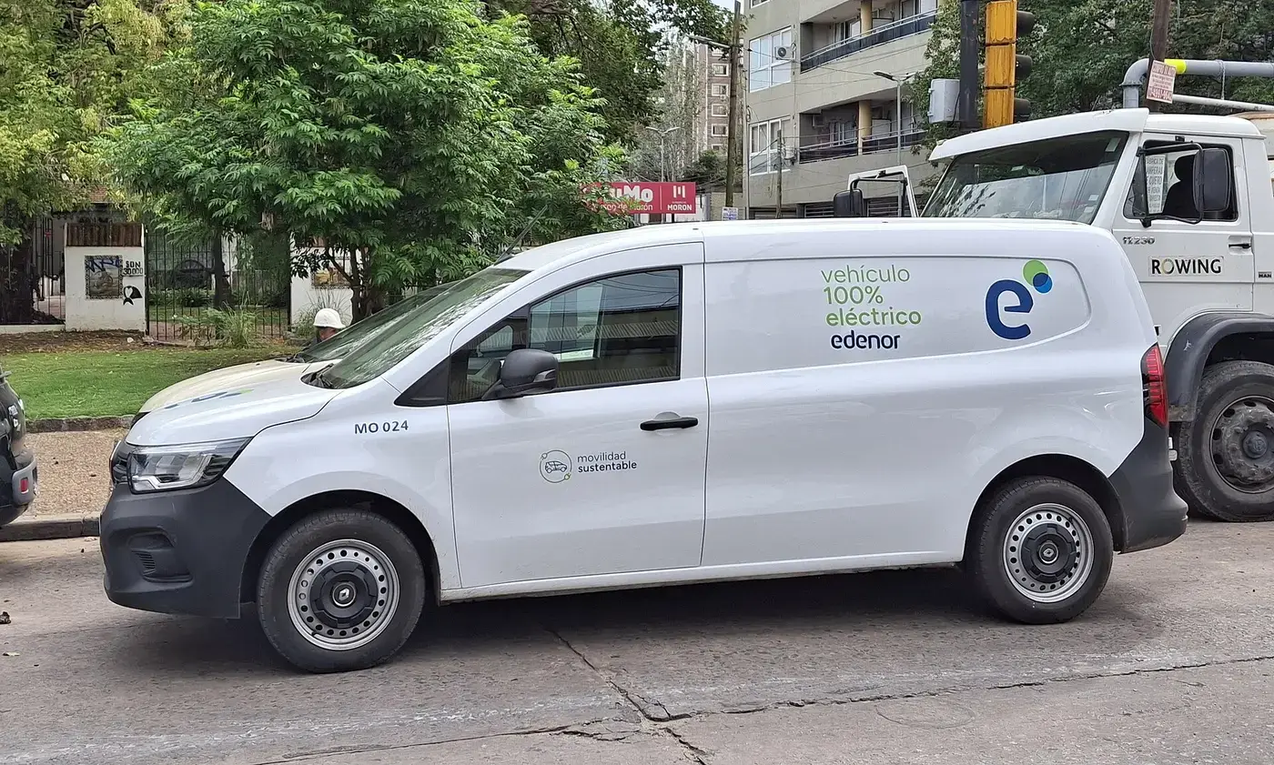 Renault Kangoo E-Tech, coche eléctrico, visto por fuera