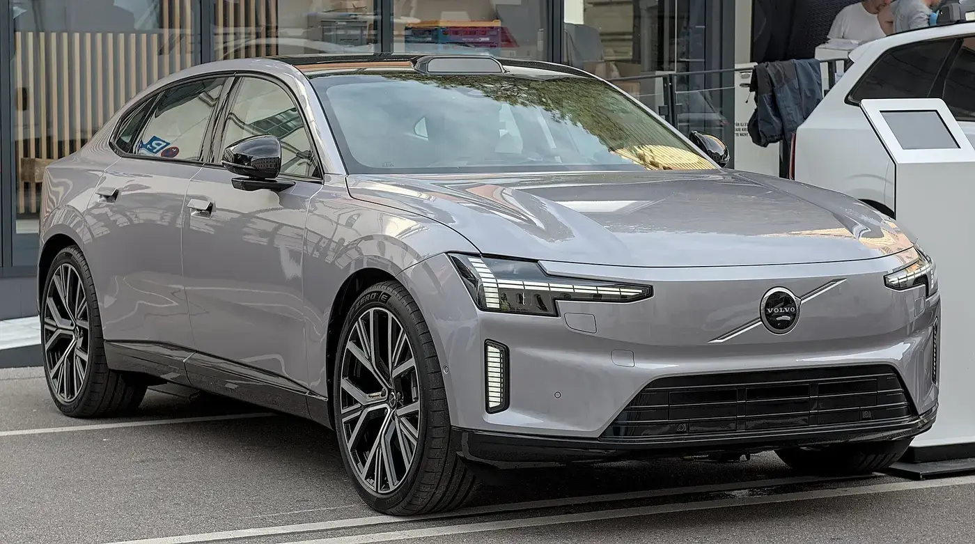 Volvo ES90, coche eléctrico, visto por fuera