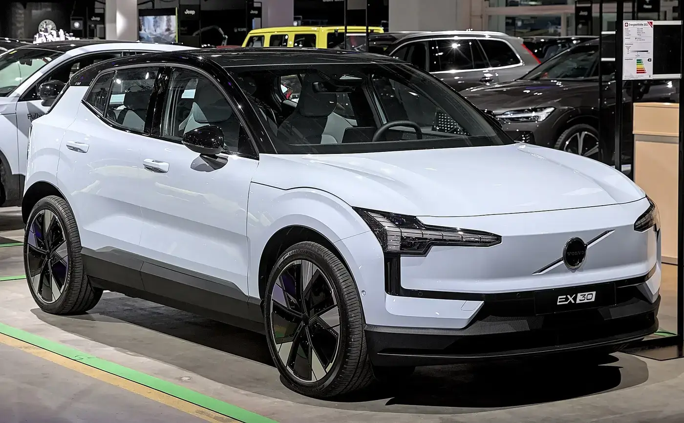 Volvo EX30, auto eléctrico, visto por fuera
